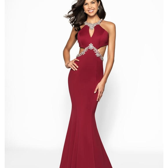 Maroon prom dress size medium - Picture 1 of 2